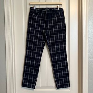 Banana republic, size 4, modern sloan style ankle pants. NWT